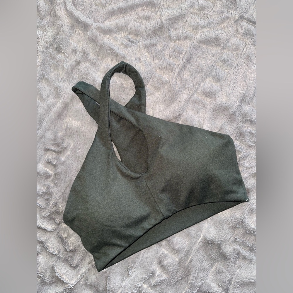 Bombshell Sportswear Cross Over Halter Bra